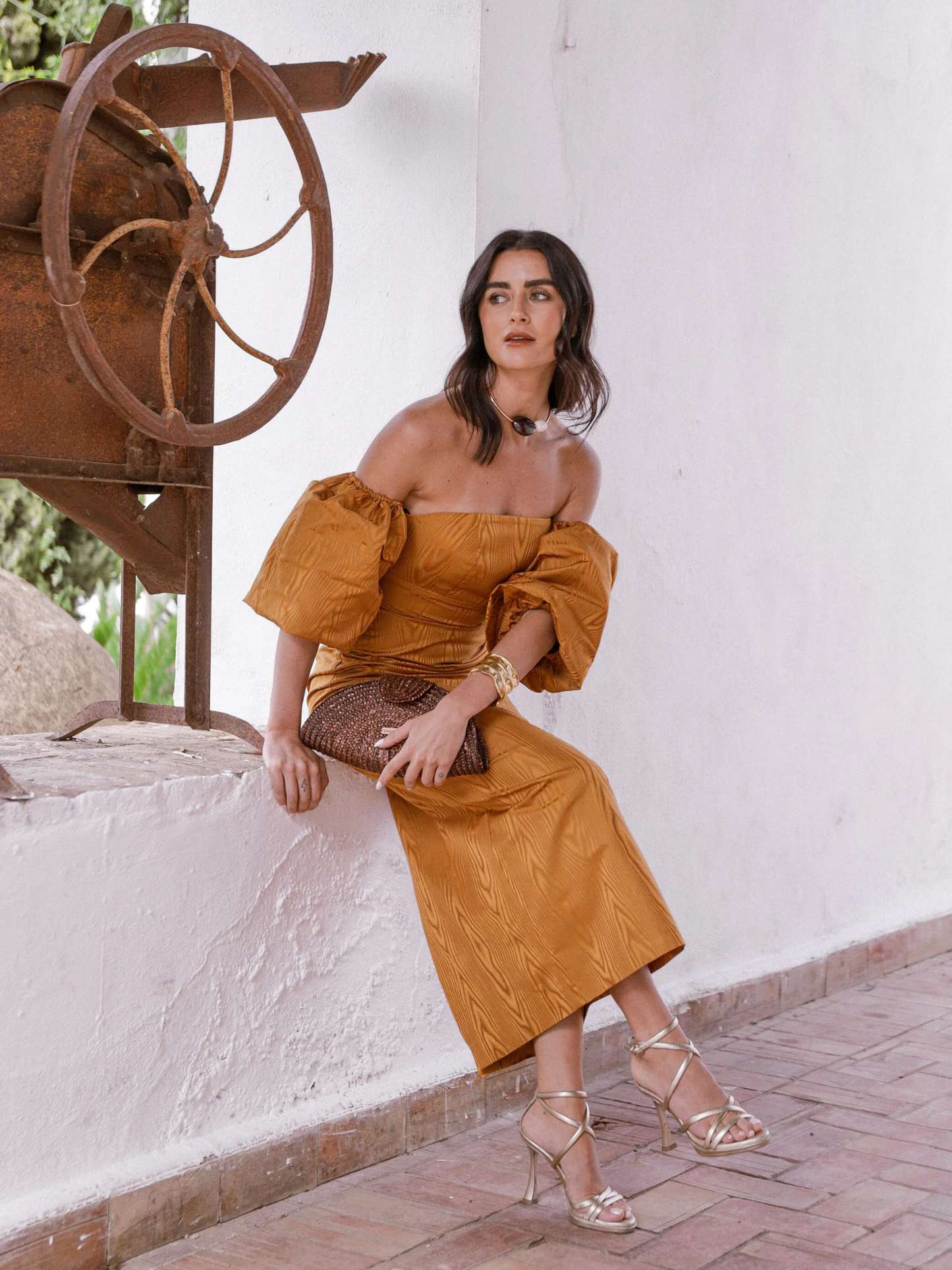 VESTIDO CHICLANA