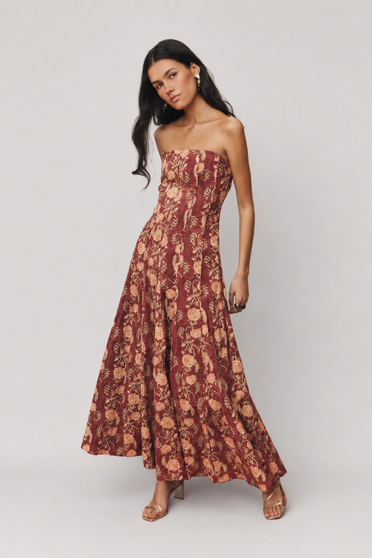 VESTIDO BARCELONA CON CAPA